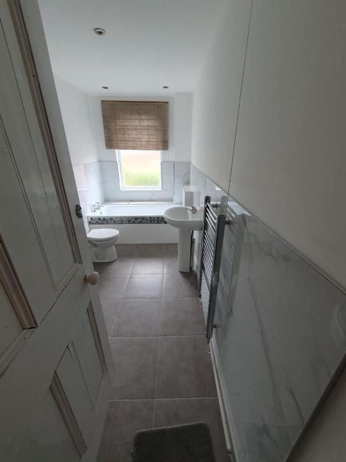 2 Bedroom House - Hopefield Road Лестер Екстер'єр фото